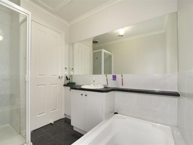 4/21-23 Robinson Street, Clayton VIC 3168