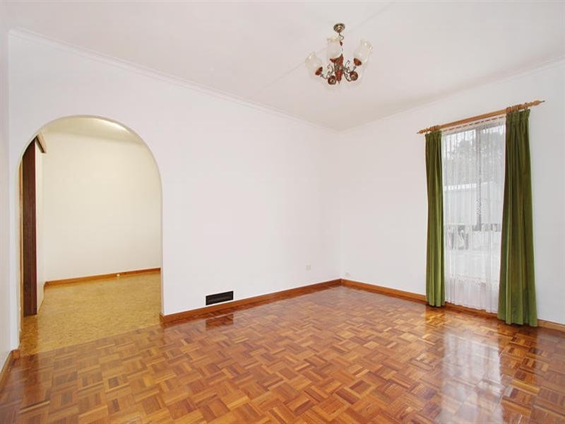 5 Arunta Crescent, Clarinda VIC 3169