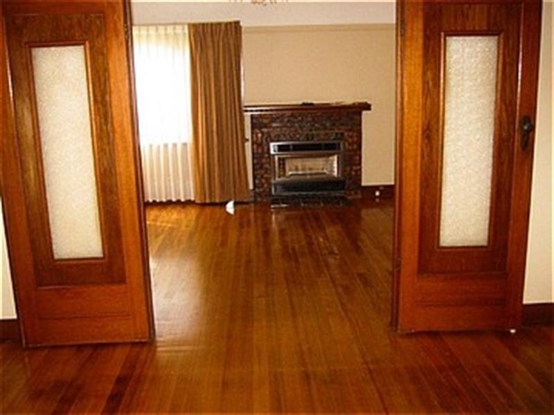 100 Kangaroo Road, Hughesdale VIC 3166