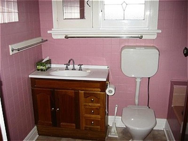 100 Kangaroo Road, Hughesdale VIC 3166