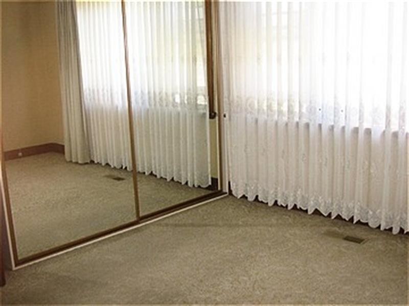 100 Kangaroo Road, Hughesdale VIC 3166