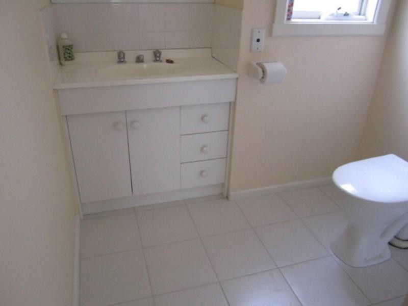 9 Parer Street, Oakleigh VIC 3166