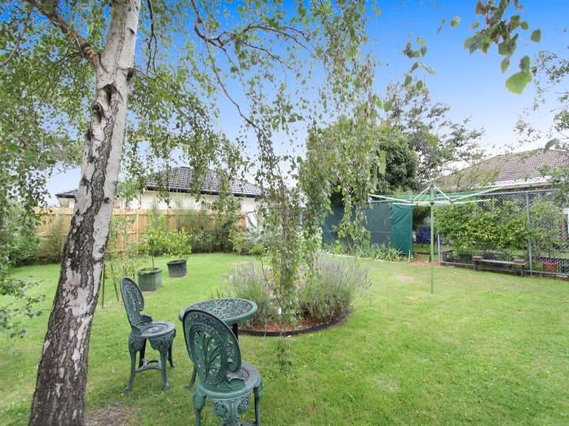 14 Bonham Crescent, Oakleigh East VIC 3166