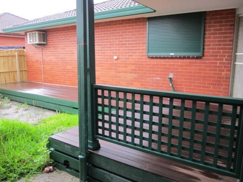 1/33 Renver Road, Clayton VIC 3168