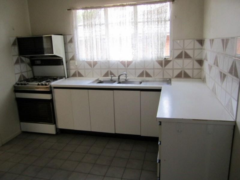 1/4 Inga Court, Chadstone VIC 3148