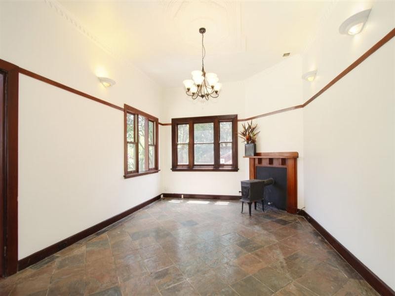 9 Carlisle Crescent, Hughesdale VIC 3166