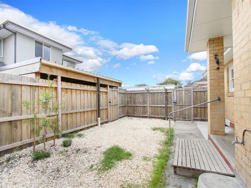 1/83 Carinish Road, Clayton VIC 3168