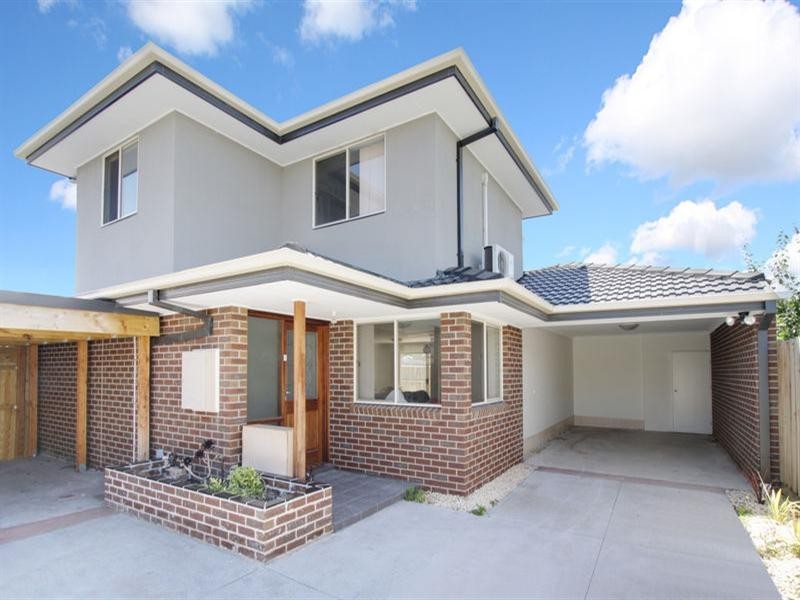 2/83 Carinish Road, Clayton VIC 3168