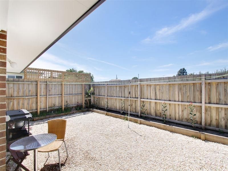 2/83 Carinish Road, Clayton VIC 3168