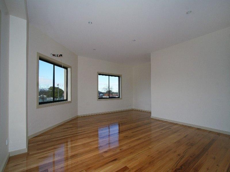 2/28 Garnsworthy Street, Springvale VIC 3171