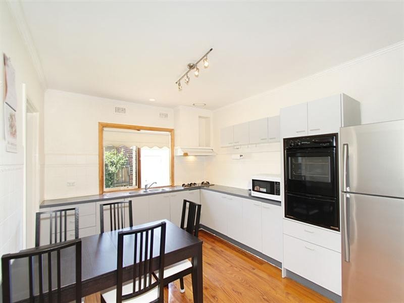 1/37 Kionga Street, Clayton VIC 3168