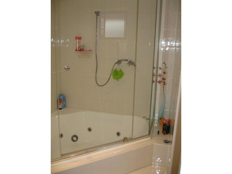 2/18 Wright Street, Clayton VIC 3168