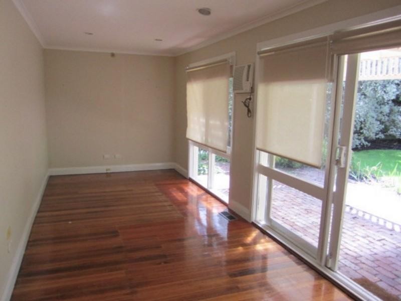 8 Kirkham Road, Murrumbeena VIC 3163