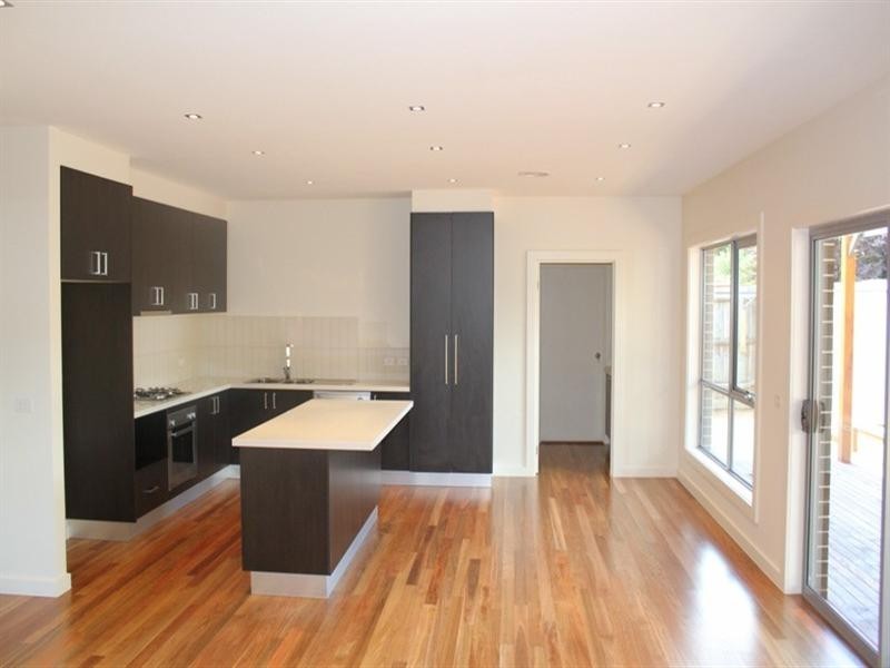 2/20 Nyanda Court, Croydon VIC 3136