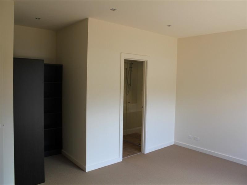 2/20 Nyanda Court, Croydon VIC 3136