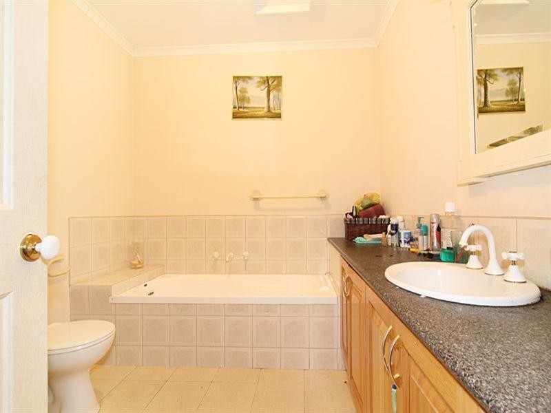 4/97 Madeleine Road, Clayton VIC 3168