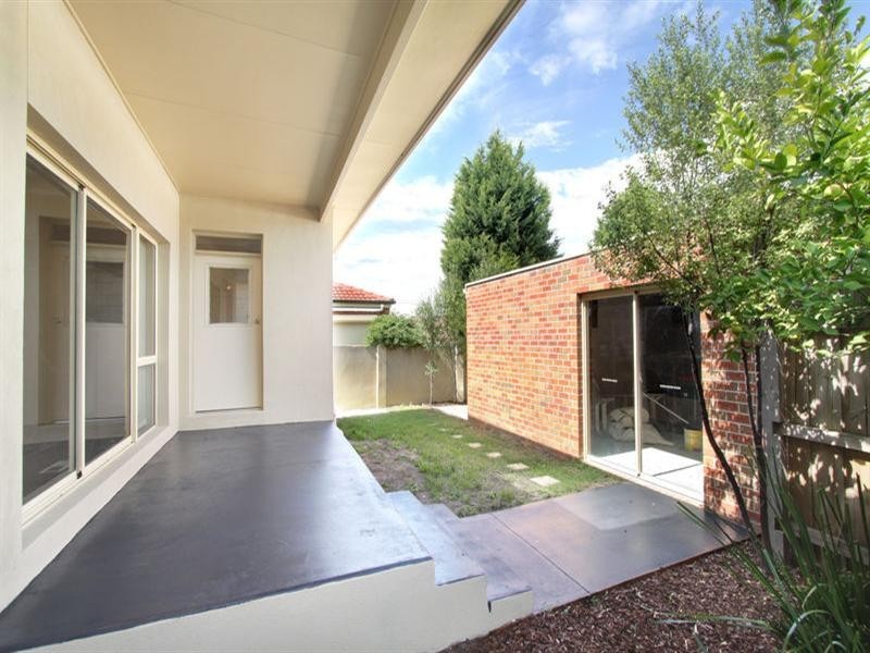 1/50 Edinburgh Street, Clayton VIC 3168