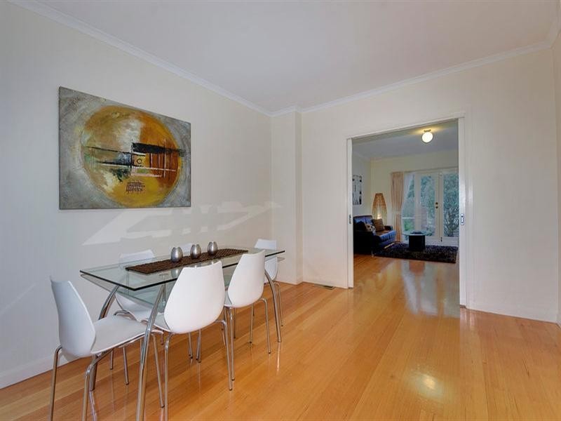 2/32 Hobart Road, Murrumbeena VIC 3163