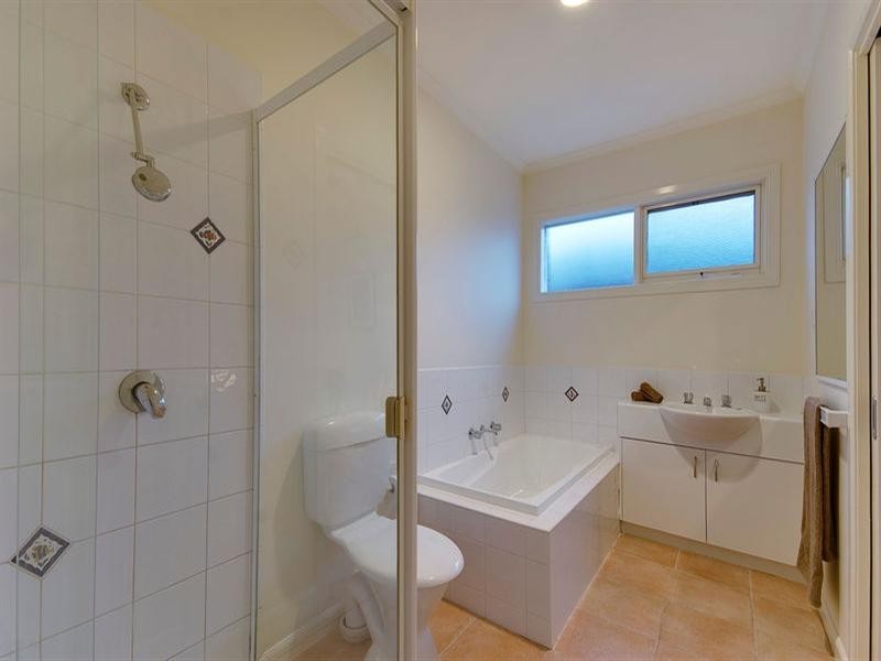 2/32 Hobart Road, Murrumbeena VIC 3163