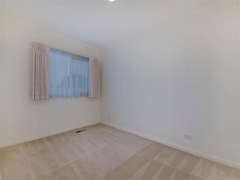 2/32 Hobart Road, Murrumbeena VIC 3163