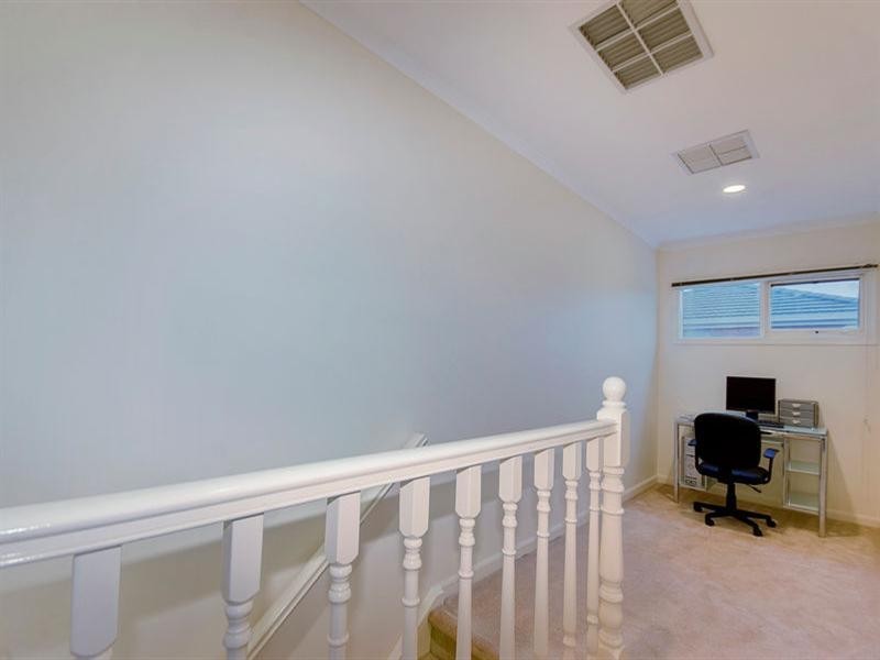 2/32 Hobart Road, Murrumbeena VIC 3163