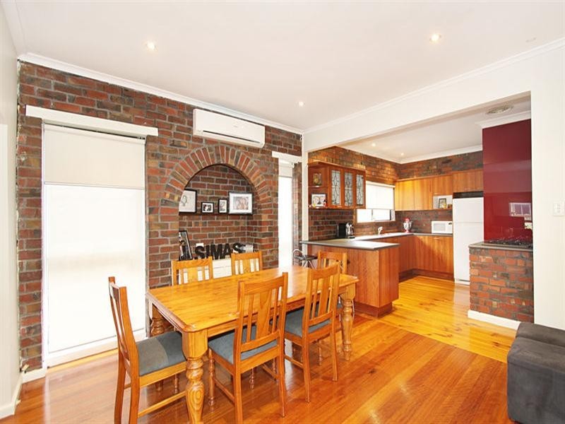 1/1 Kalymna Grove, Chadstone VIC 3148