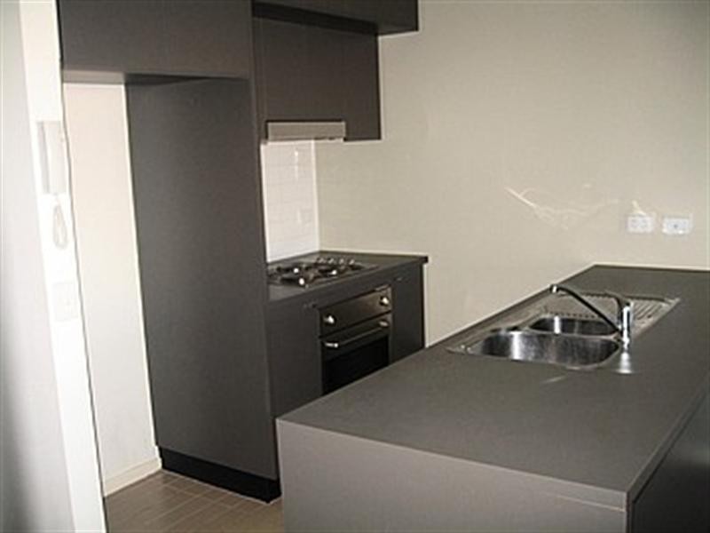 34/2 Greenfield Drive, Clayton VIC 3168