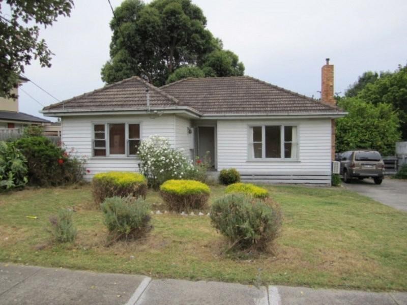 13 Clovis Street, Oakleigh East VIC 3166