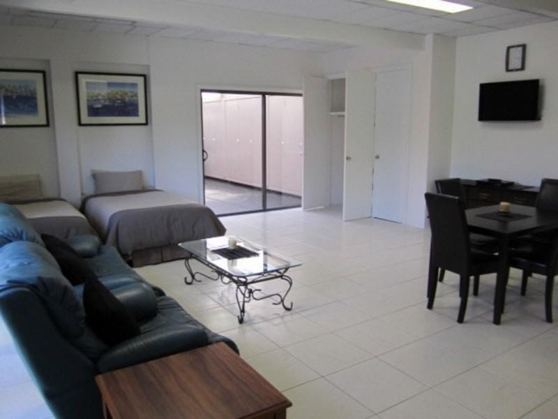 32 Ormond Road, Clayton VIC 3168