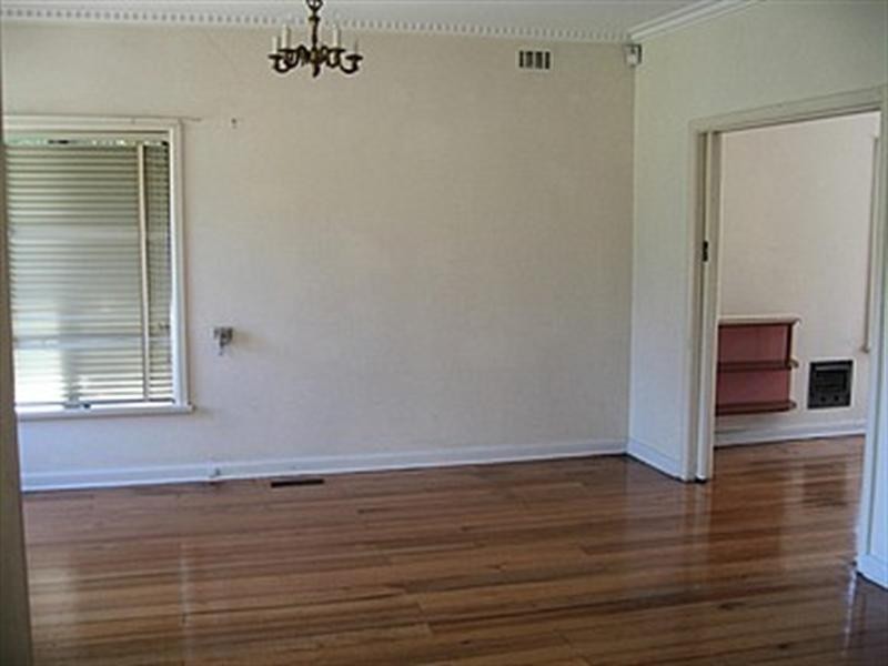 2 Maypark Drive, Ashwood VIC 3147