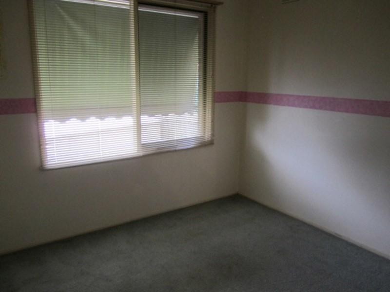 8 London Court, Dandenong North VIC 3175