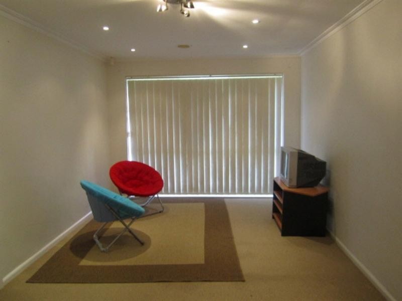 1/177 Carinish Road, Clayton VIC 3168