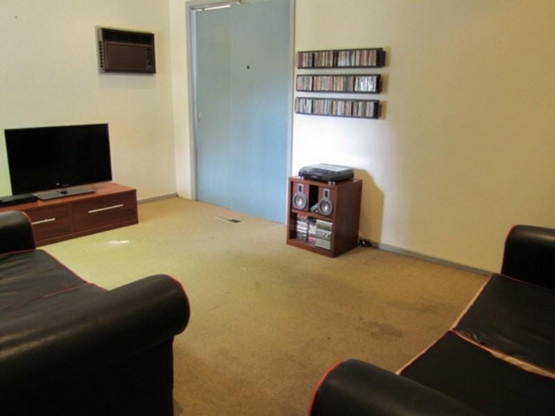 8 Jordan Street, Ashwood VIC 3147