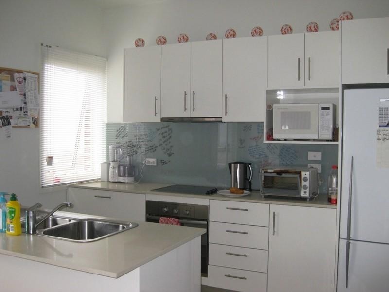 12/1214 Dandenong Road, Murrumbeena VIC 3163