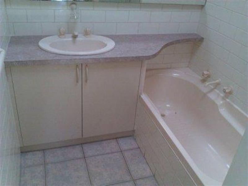 1/10 Bonham Street, Oakleigh VIC 3166