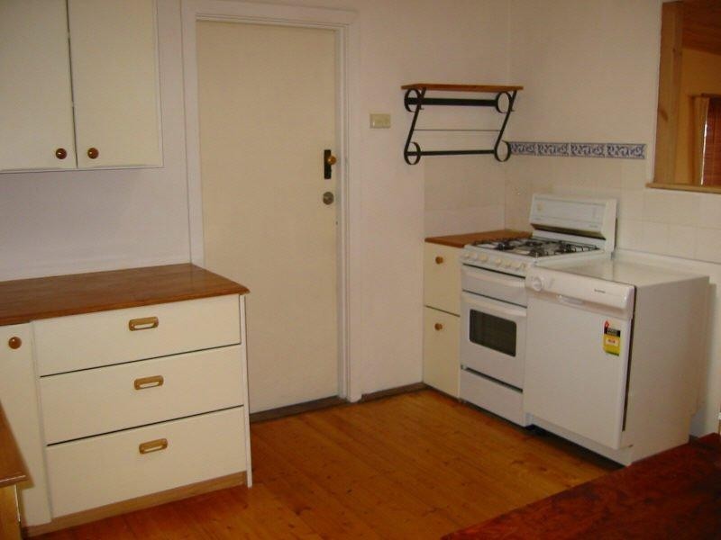 7 Amaroo Street, Chadstone VIC 3148