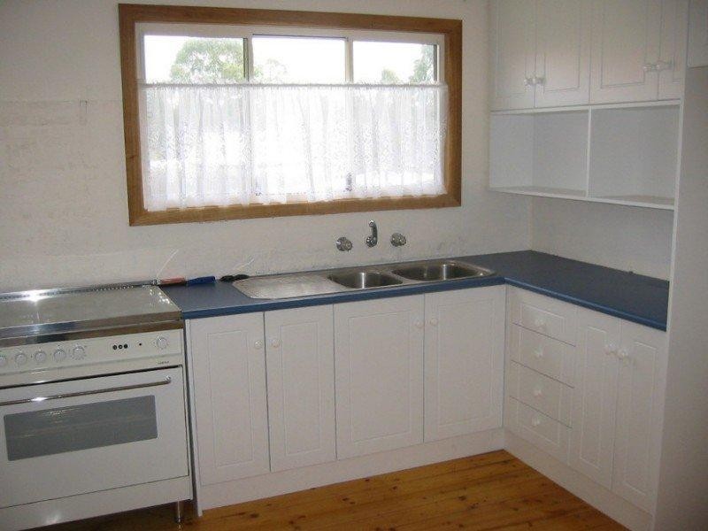 21 Jindabyne Avenue, Chadstone VIC 3148