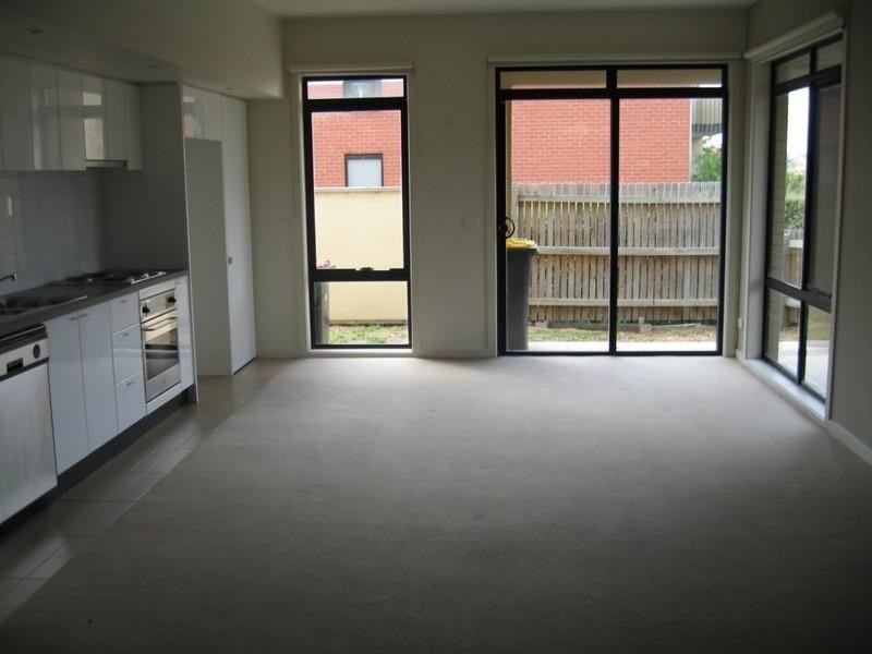 12 Shady Mews, Clayton VIC 3168