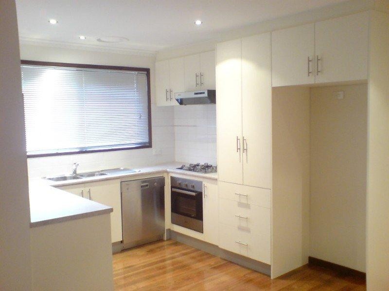 2/12 Rugby Road, Hughesdale VIC 3166