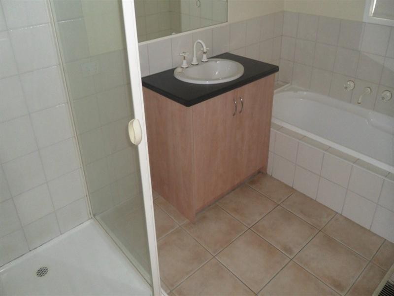 1/82 Macrina Street, Oakleigh East VIC 3166