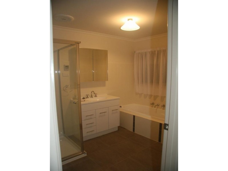 2/1 Francis Street, Clayton VIC 3168