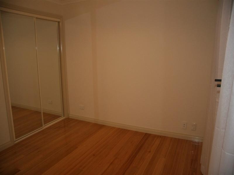 2/1 Francis Street, Clayton VIC 3168