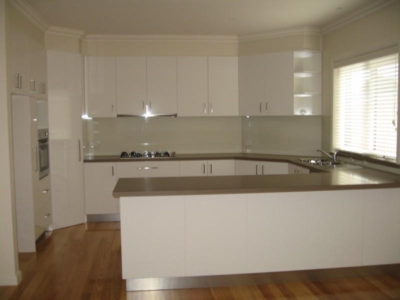 2/92 Essex Street, Mount Waverley VIC 3149