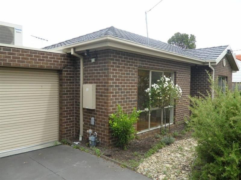 5 Rockbeare Court, Clayton VIC 3168