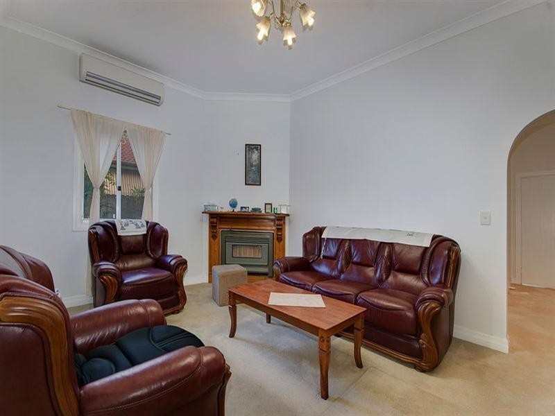 1/65 Carlisle Crescent, Hughesdale VIC 3166