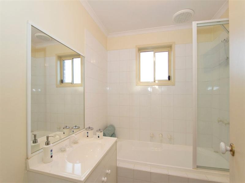 23 Gateway Close, Chadstone VIC 3148