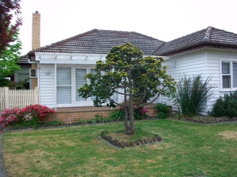 1 Liverpool Street, Bentleigh East VIC 3165