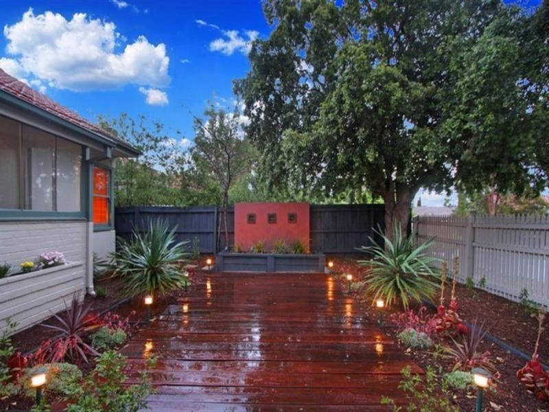 1/14 Simmonds Street, Hughesdale VIC 3166