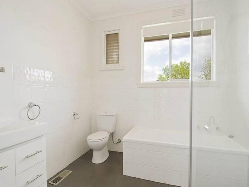 17A Lewis Grove, Mount Waverley VIC 3149