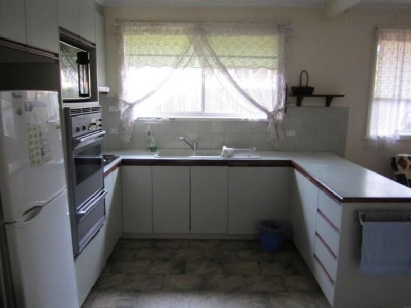 2 Karla Court, Notting Hill VIC 3168